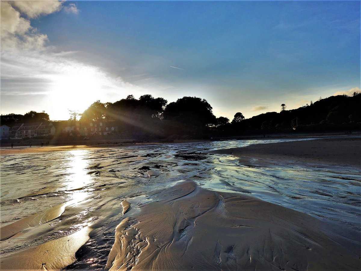 Wonderful sunsets at Coppet Hall beach