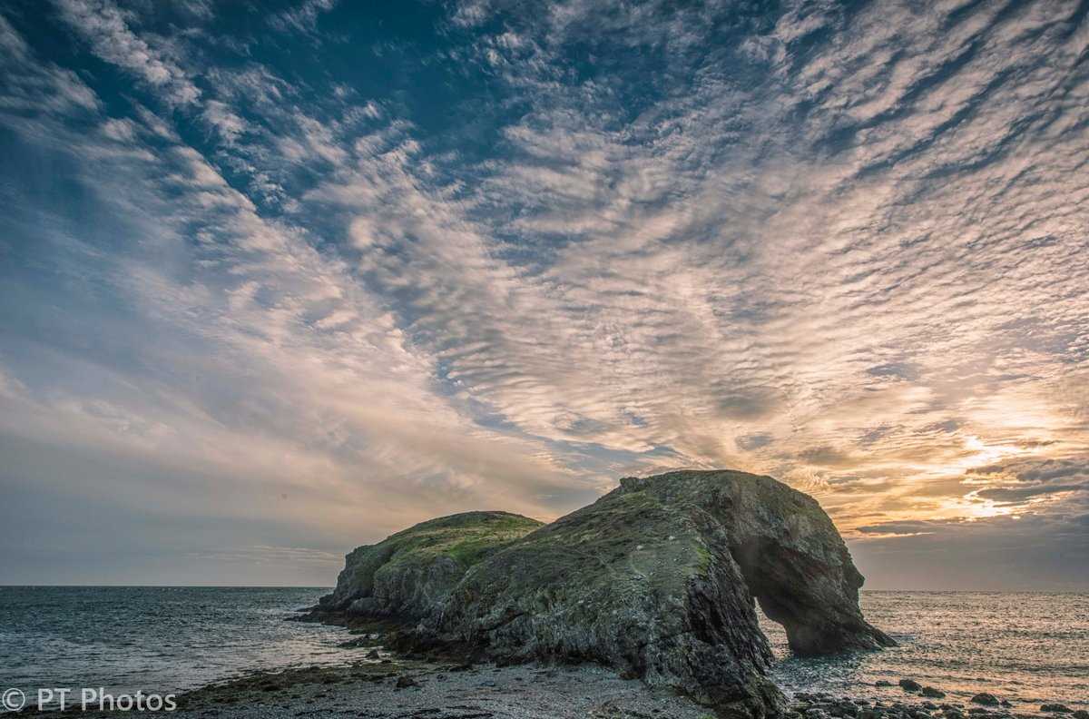 Glorious cloud formation at Ynys Fydlyn 